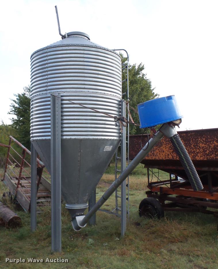 image for item B8804 Cumberland grain bin
