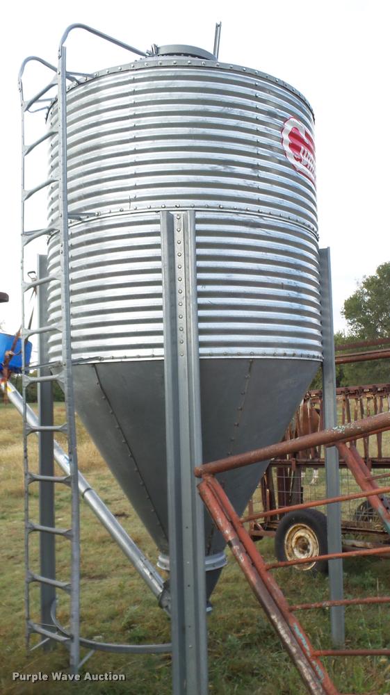 image for item B8804 Cumberland grain bin