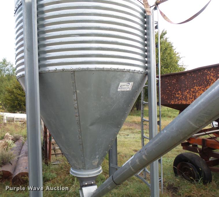 image for item B8804 Cumberland grain bin