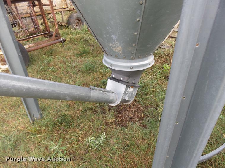 image for item B8804 Cumberland grain bin