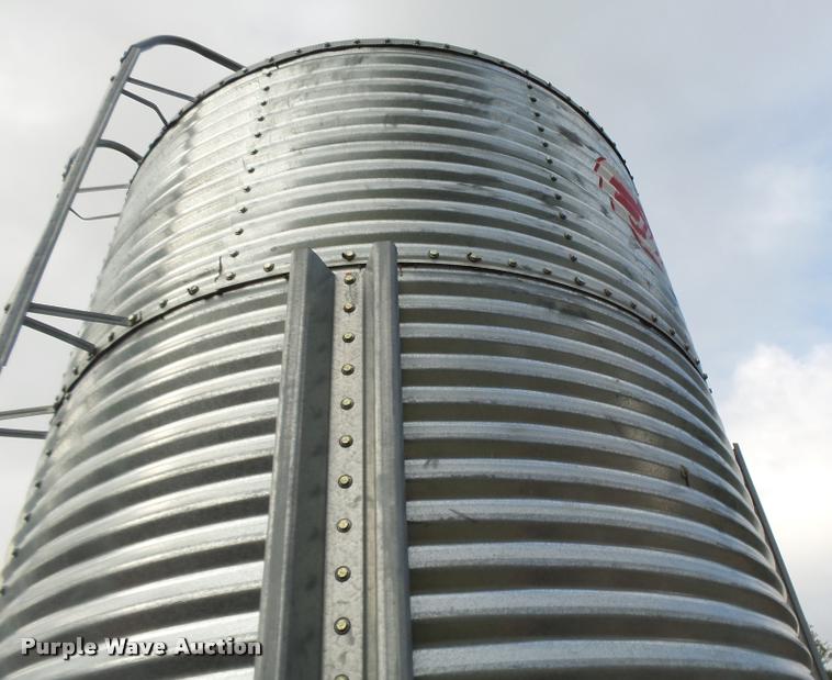 image for item B8804 Cumberland grain bin
