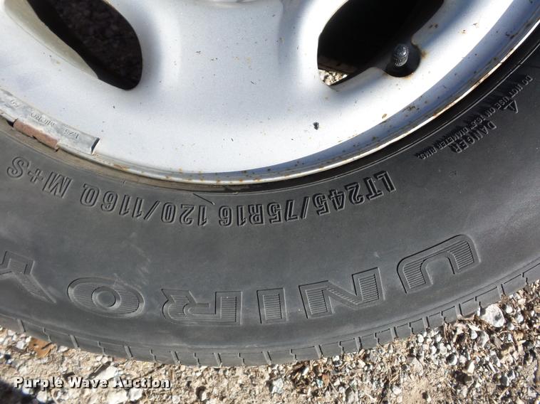 image for item BG9501 (4) 245/75R16 tires and wheels