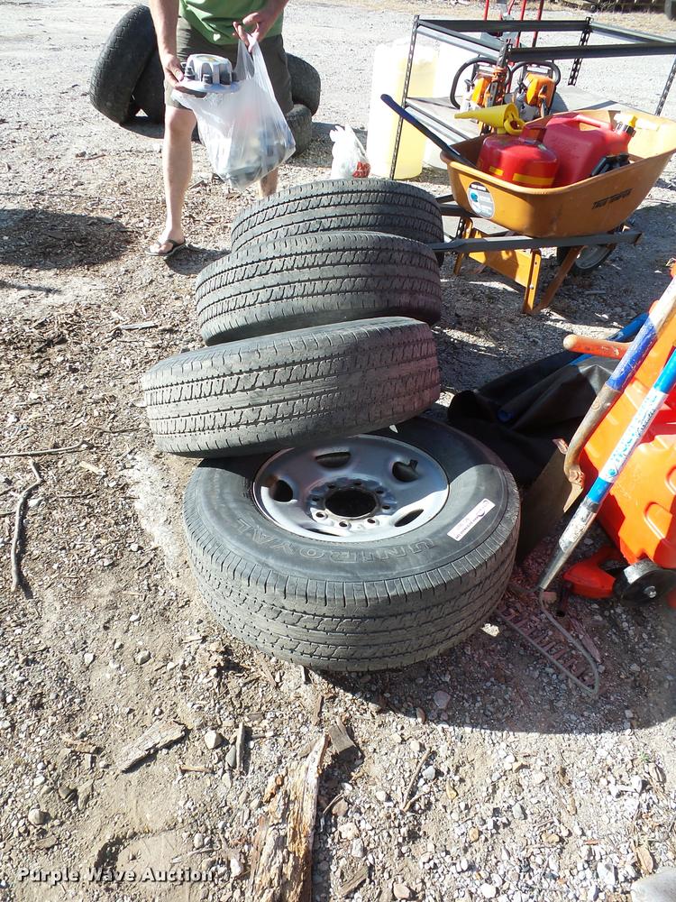 image for item BG9501 (4) 245/75R16 tires and wheels