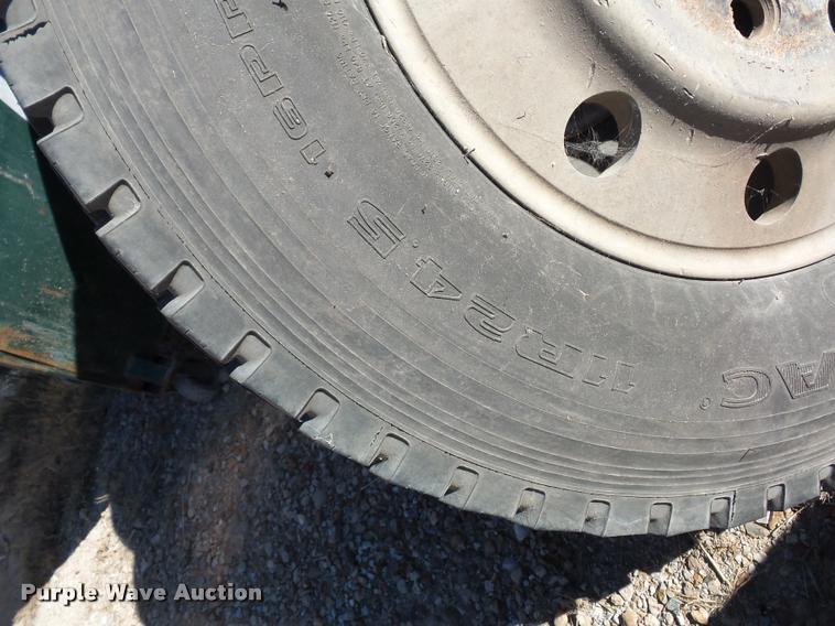 image for item BG9597 (6) 11R24.5 tires and wheels