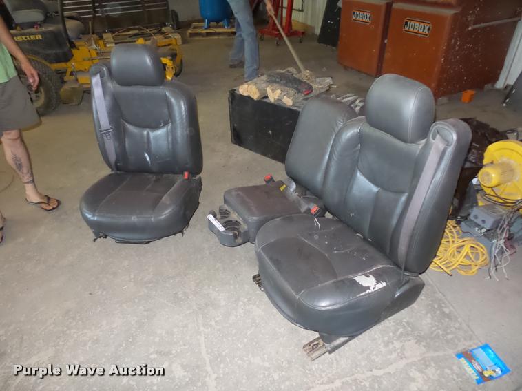 image for item BG9598 Chevrolet vinyl pickup truck front seats