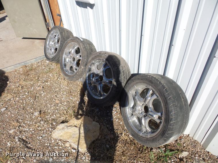 image for item BG9599 (4) 245/55ZR17 tires and wheels