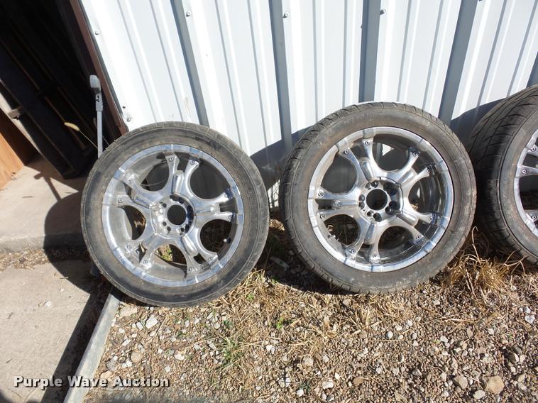 image for item BG9599 (4) 245/55ZR17 tires and wheels