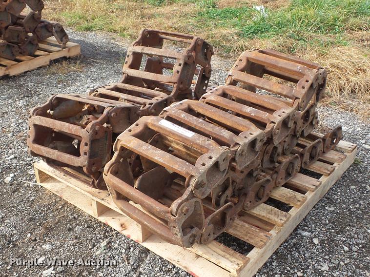 image for item BG9605 Grouser steel skid steer tracks