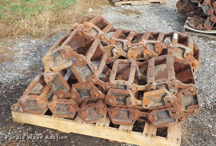 image for item BG9605 Grouser steel skid steer tracks