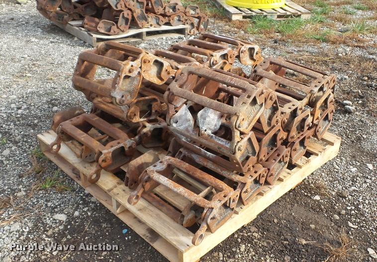 image for item BG9605 Grouser steel skid steer tracks