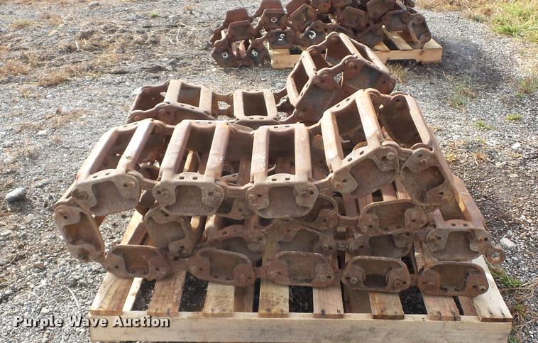 image for item BG9605 Grouser steel skid steer tracks