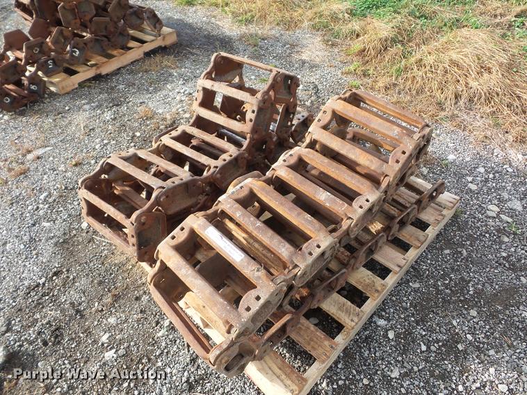 image for item BG9605 Grouser steel skid steer tracks