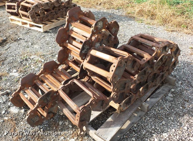 image for item BG9607 Grouser steel skid steer tracks