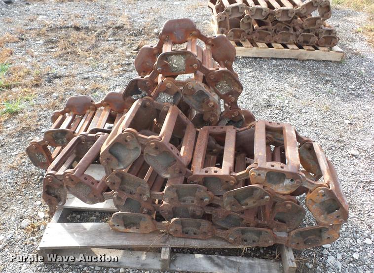 image for item BG9607 Grouser steel skid steer tracks