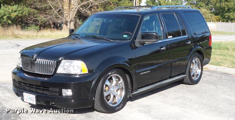 image for item BG9610 2006 Lincoln Navigator SUV