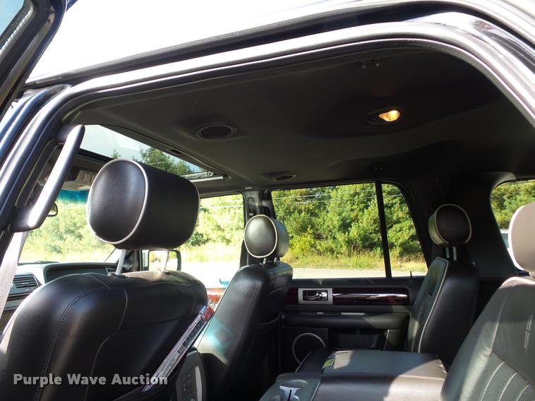 image for item BG9610 2006 Lincoln Navigator SUV