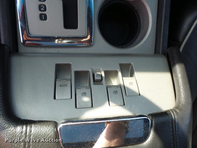 image for item BG9610 2006 Lincoln Navigator SUV