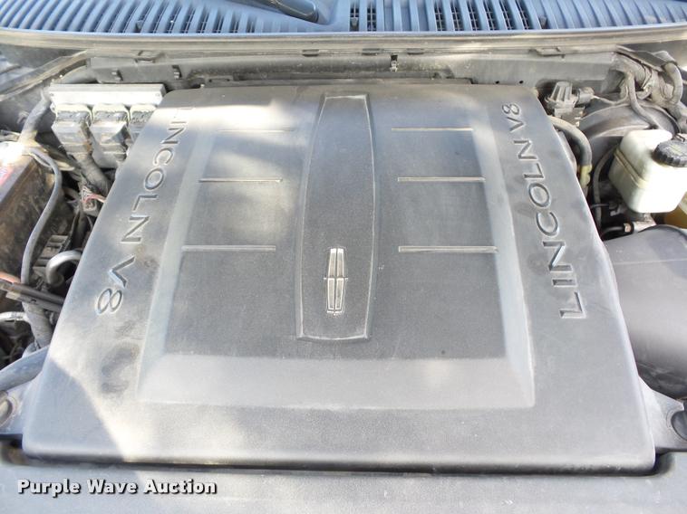 image for item BG9610 2006 Lincoln Navigator SUV
