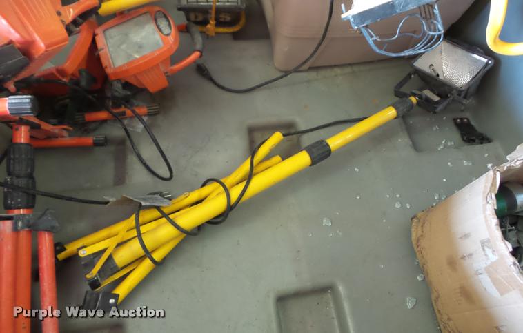 image for item BG9614 Halogen lights