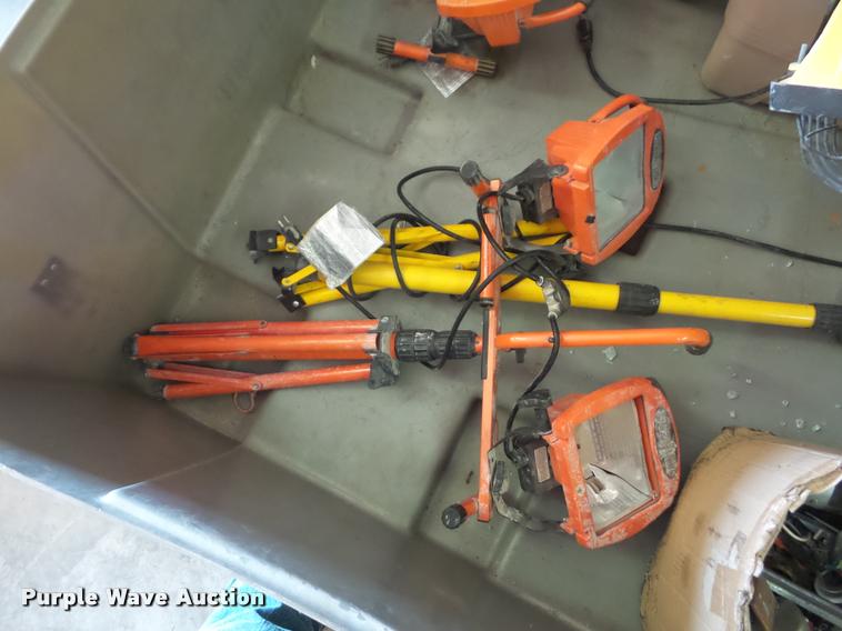 image for item BG9614 Halogen lights