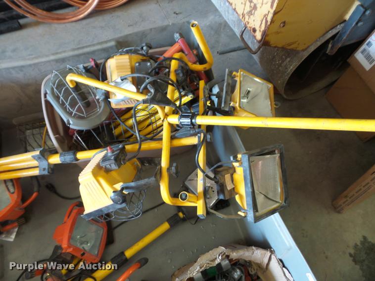 image for item BG9614 Halogen lights