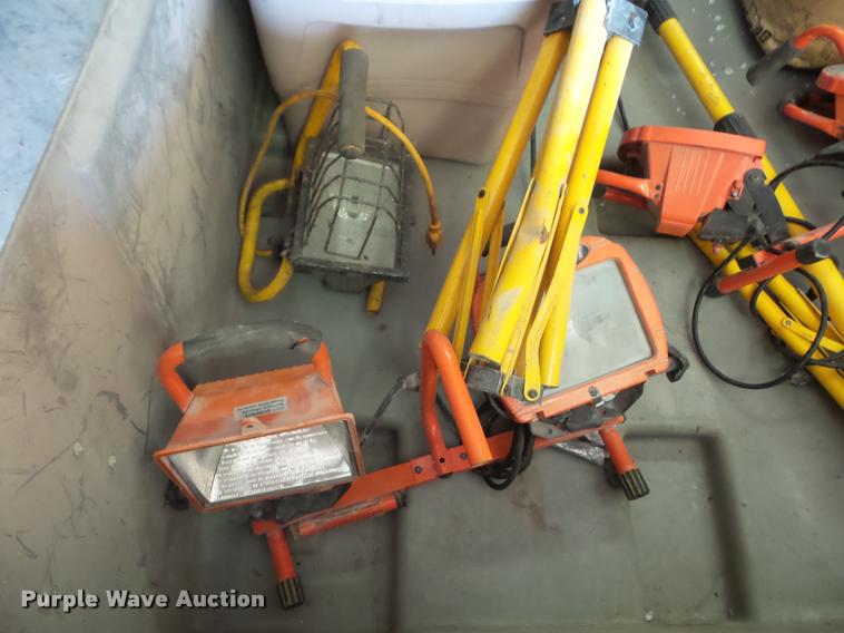 image for item BG9614 Halogen lights