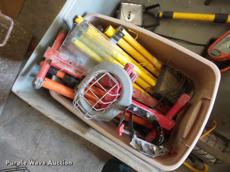 image for item BG9614 Halogen lights