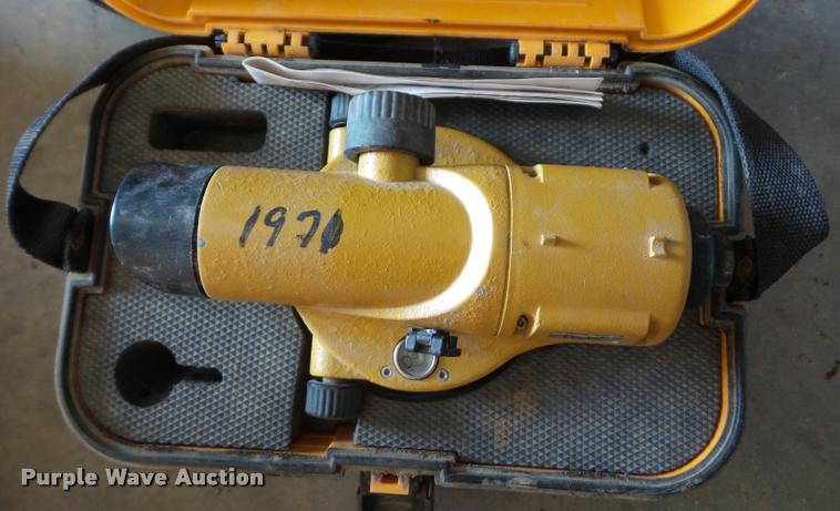 image for item BG9615 (7) surveying levels