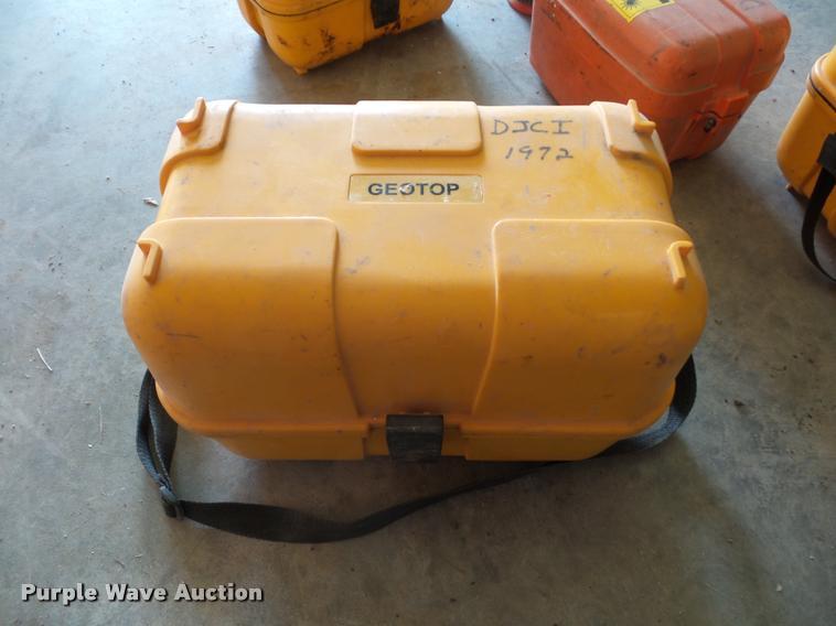 image for item BG9615 (7) surveying levels