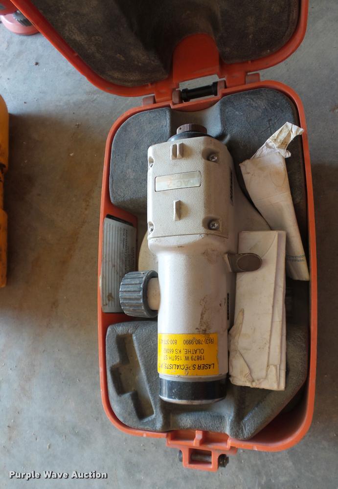 image for item BG9615 (7) surveying levels