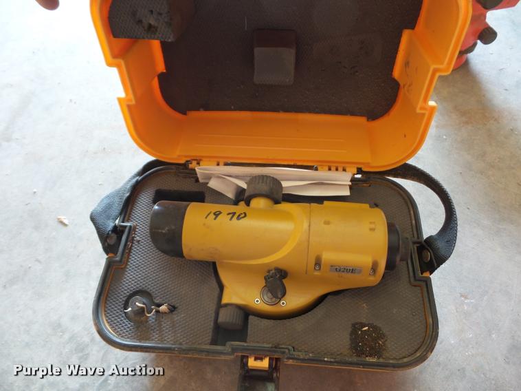 image for item BG9615 (7) surveying levels