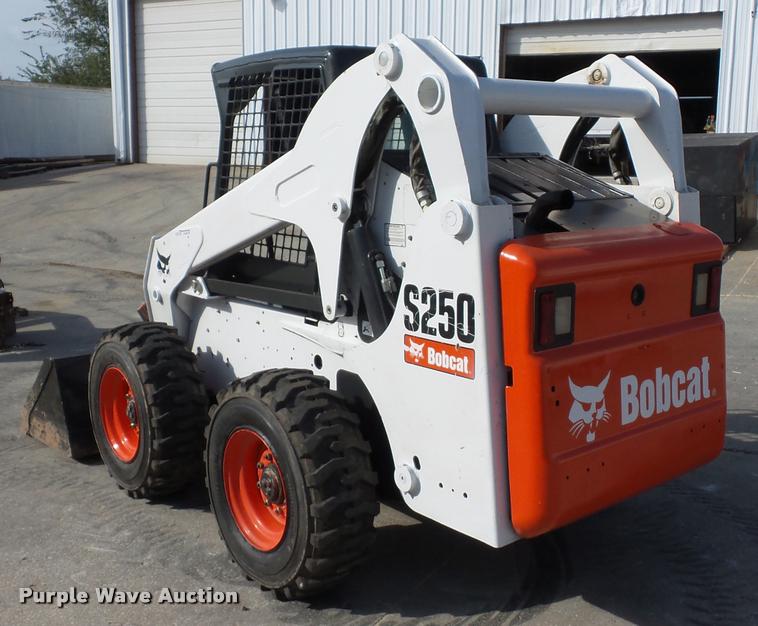 image for item BG9643 2011 Bobcat S250 skid steer