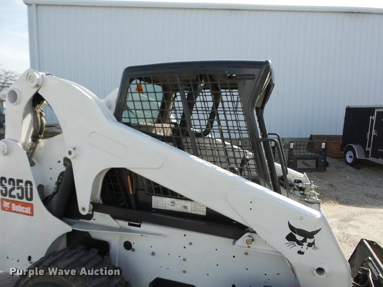 image for item BG9643 2011 Bobcat S250 skid steer