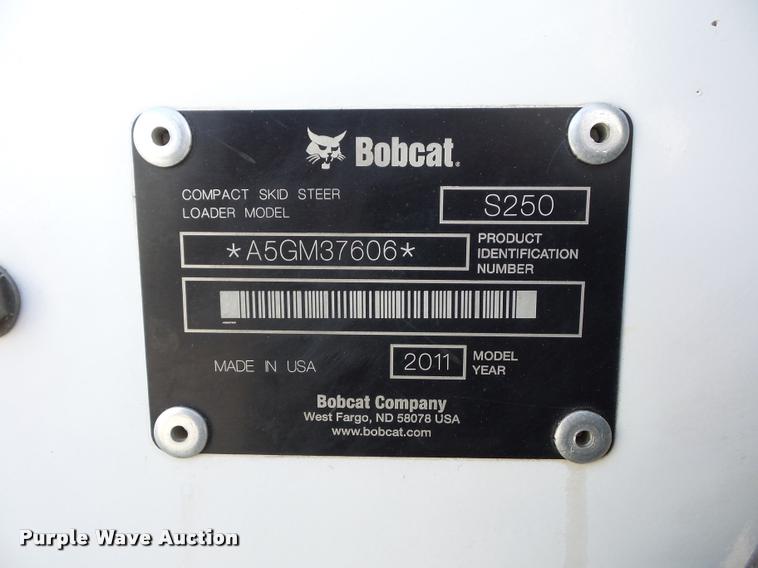 image for item BG9643 2011 Bobcat S250 skid steer
