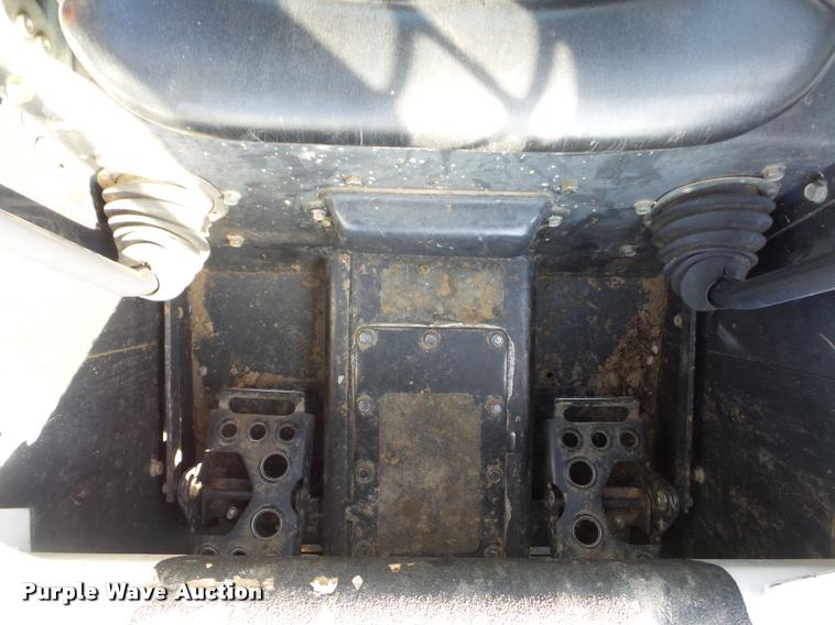 image for item BG9643 2011 Bobcat S250 skid steer