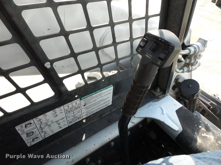 image for item BG9643 2011 Bobcat S250 skid steer