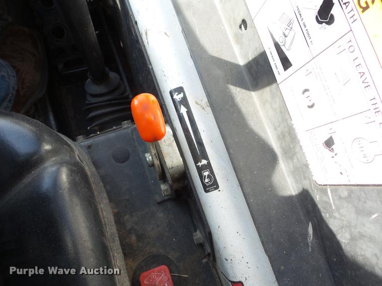 image for item BG9643 2011 Bobcat S250 skid steer