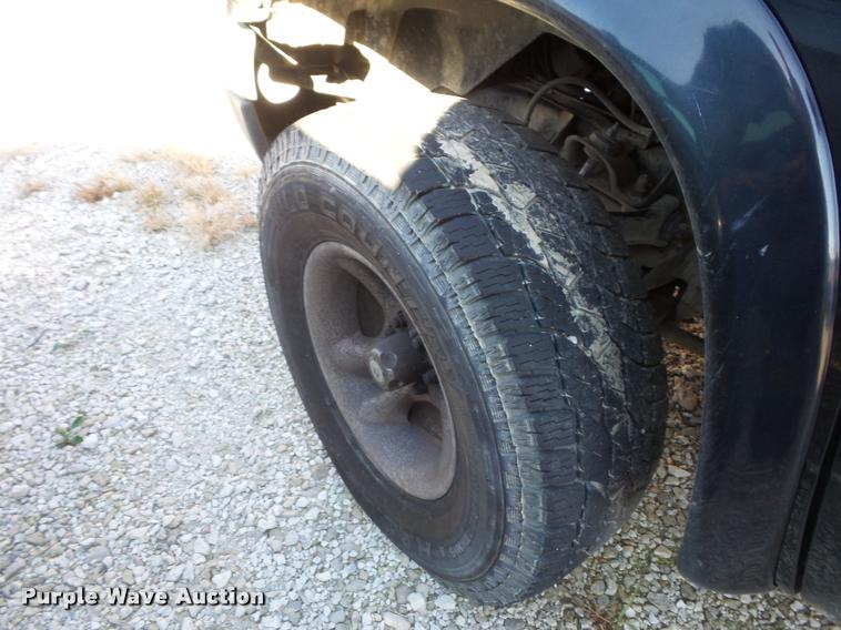 image for item BG9647 2000 Dodge Durango SUV