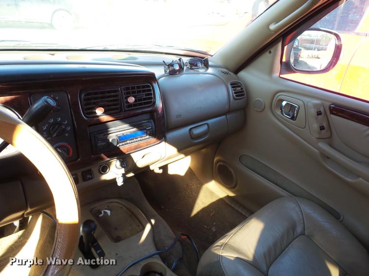 image for item BG9647 2000 Dodge Durango SUV