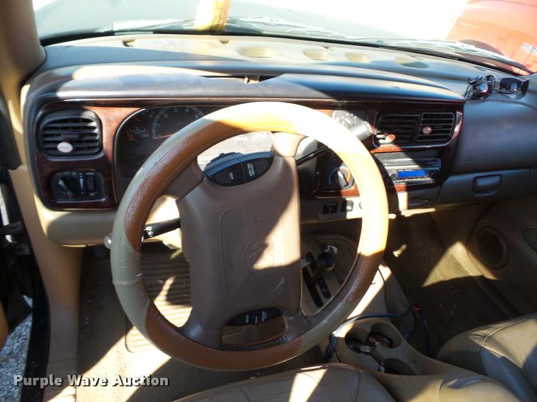 image for item BG9647 2000 Dodge Durango SUV