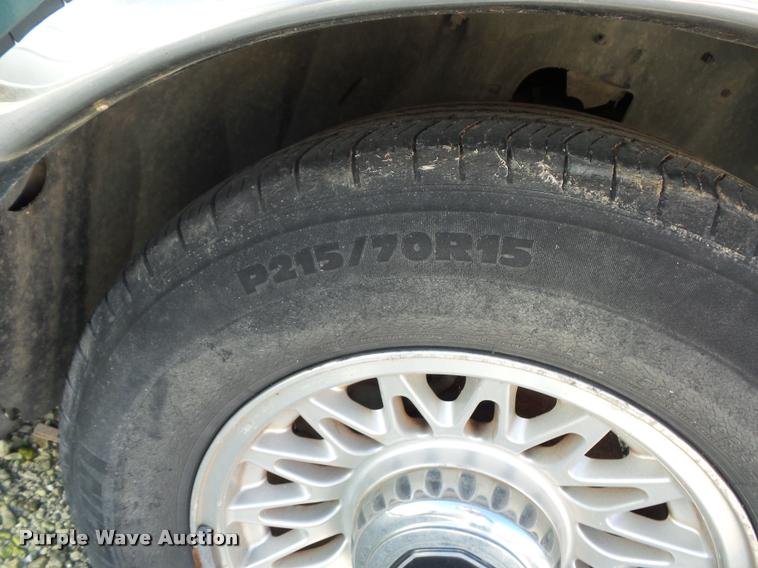 image for item BG9649 1996 Lincoln Town Car Executive