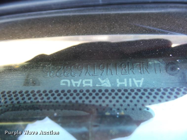 image for item BG9649 1996 Lincoln Town Car Executive