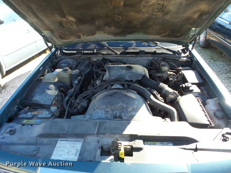 image for item BG9649 1996 Lincoln Town Car Executive