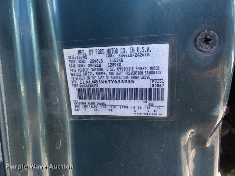 image for item BG9649 1996 Lincoln Town Car Executive