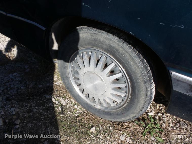 image for item BG9650 1993 Chrysler Lebaron LX convertible