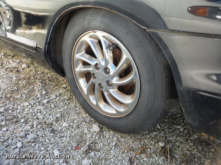 image for item BG9652 1998 Lincoln Mark VIII