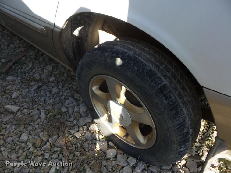 image for item BG9653 1999 Mercury Villager van