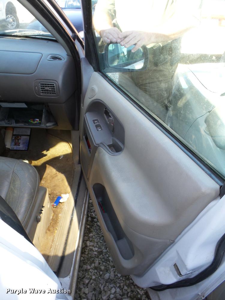 image for item BG9653 1999 Mercury Villager van