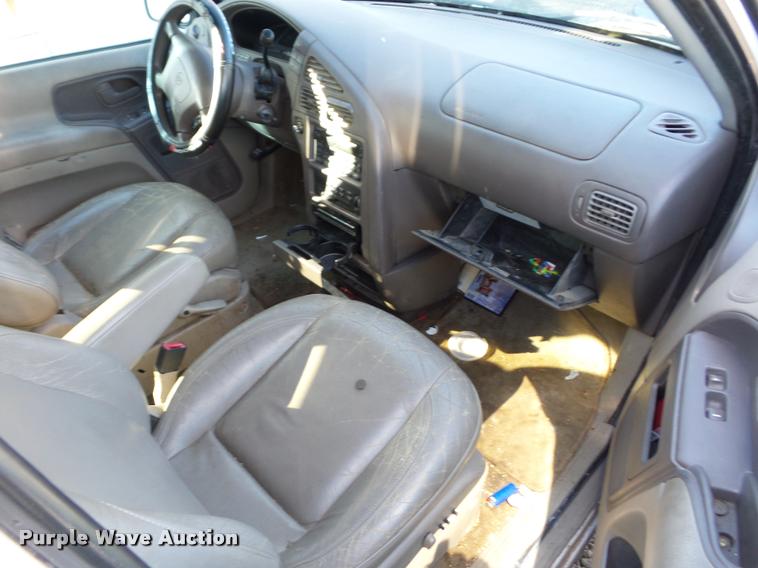 image for item BG9653 1999 Mercury Villager van