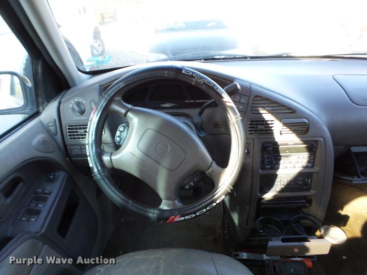 image for item BG9653 1999 Mercury Villager van